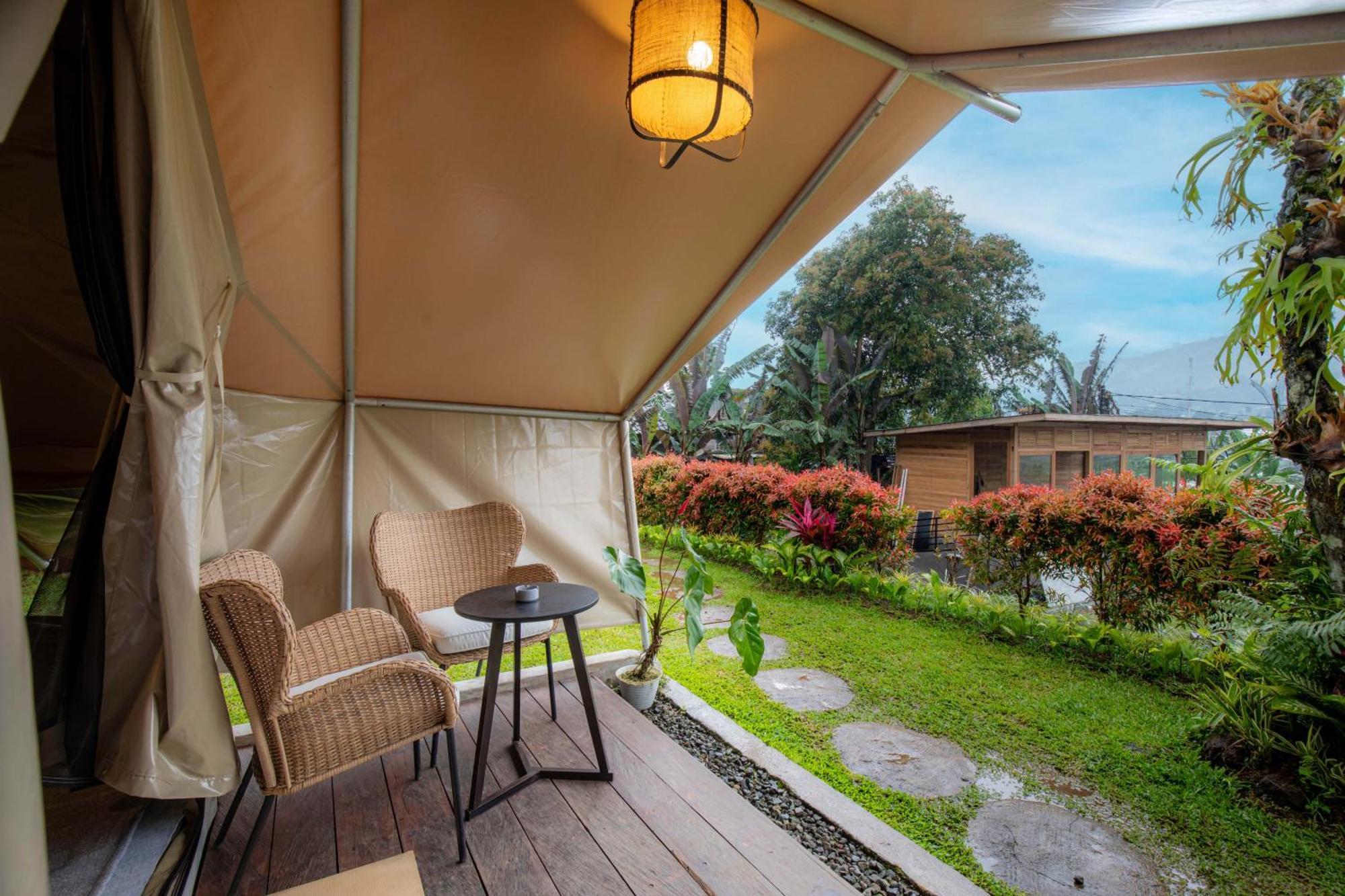 Alamu Eco Lodge ブドゥグル エクステリア 写真